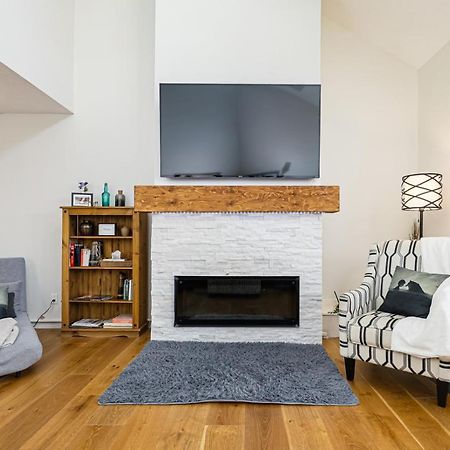 Stunning Townhouse - 3 Bdrm Blue Mountain Village Sauna! Blue Mountains Kültér fotó